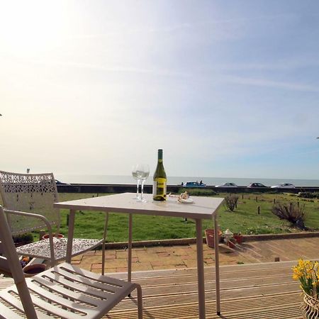 Pebbles Beach House By Air Premier Сіфорд Екстер'єр фото